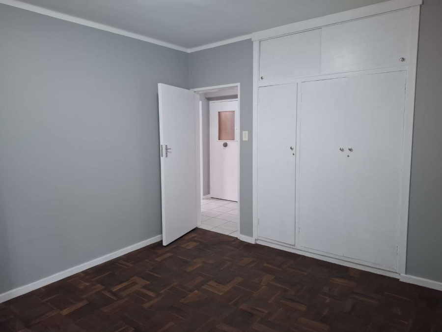 To Let 1 Bedroom Property for Rent in Sea Point Western Cape
